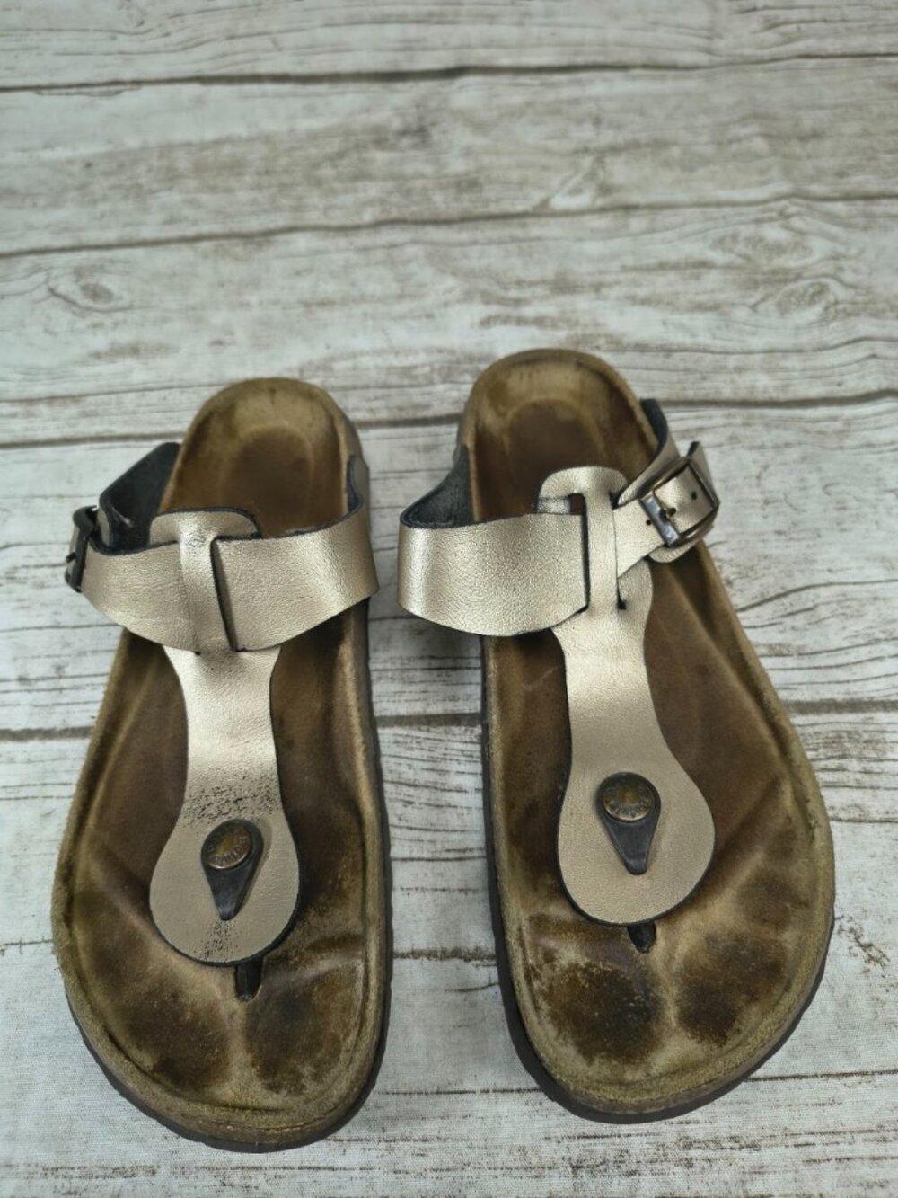 Betula Metallic Gold Gizeh T-Strap Sandals EU 38
